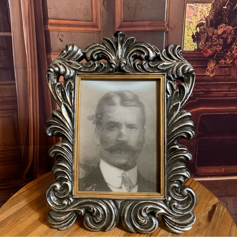 Halloween Creepy Photo Lenticular Spooky Changing Framed Web Dusty Haunted House - Picture 2 of 13